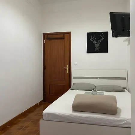 Pensionat Quarto Duplo Espacoso Em Alfama *